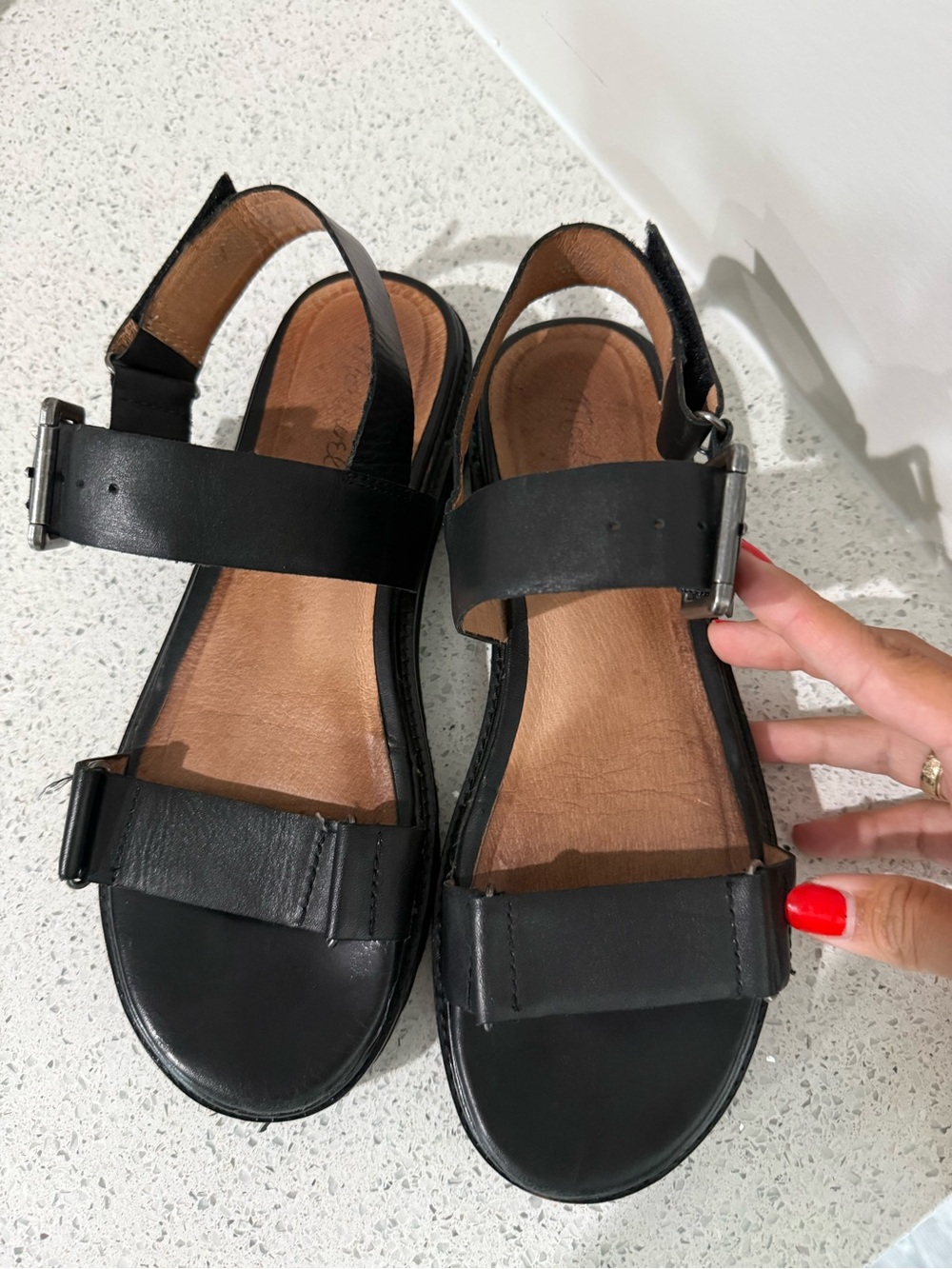 Madewell Black Leather Platform Buckle Sandals - Picture 2 of 4